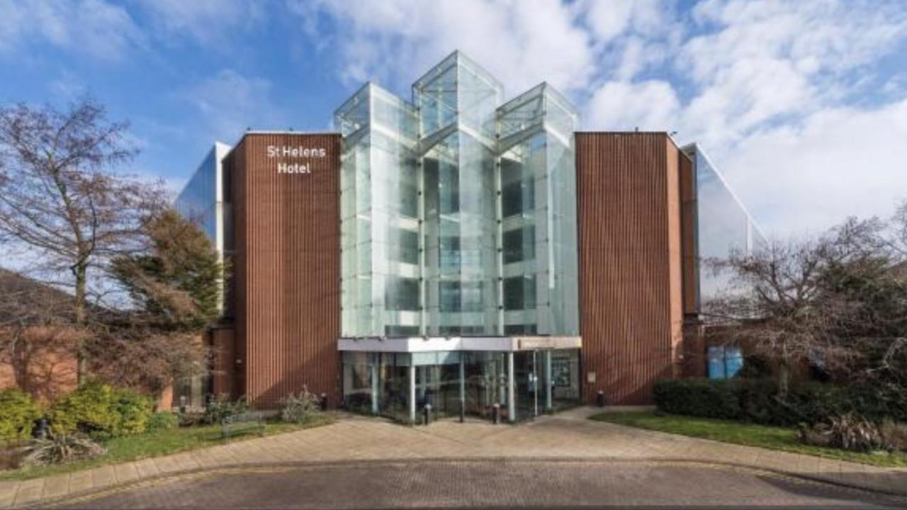 Mercure St Helens St Helens  Exterior photo